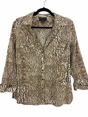 Foxcroft Wrinkle Free Leopard Print Button Down Shirt Size 16 Cotton Blouse